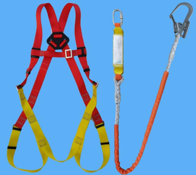 如何正确佩戴和使用安全绳