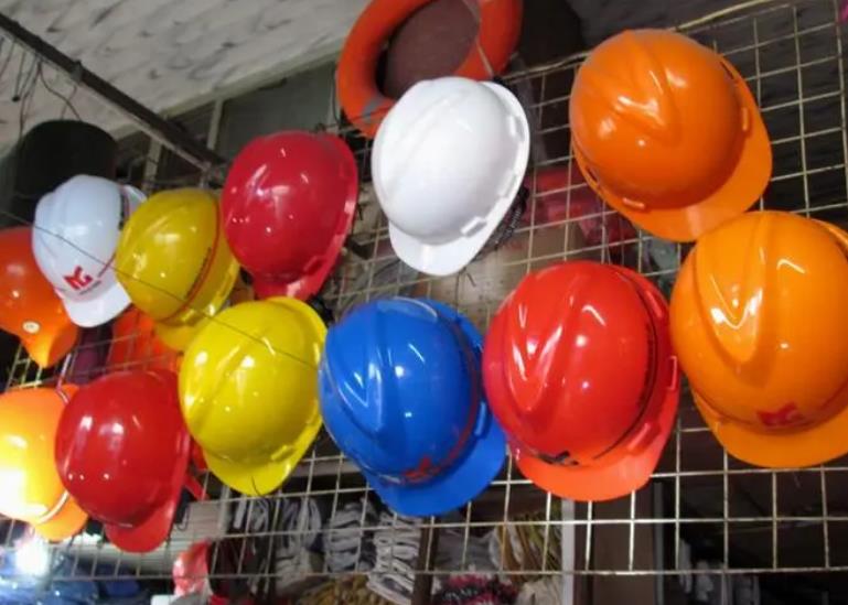 电工专用安全帽推荐及选购要点