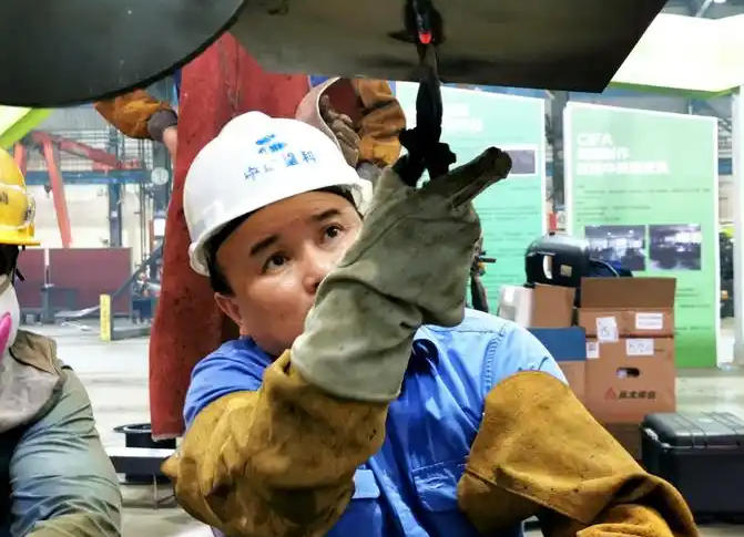 皮革和帆布焊接防护服各自的优缺点