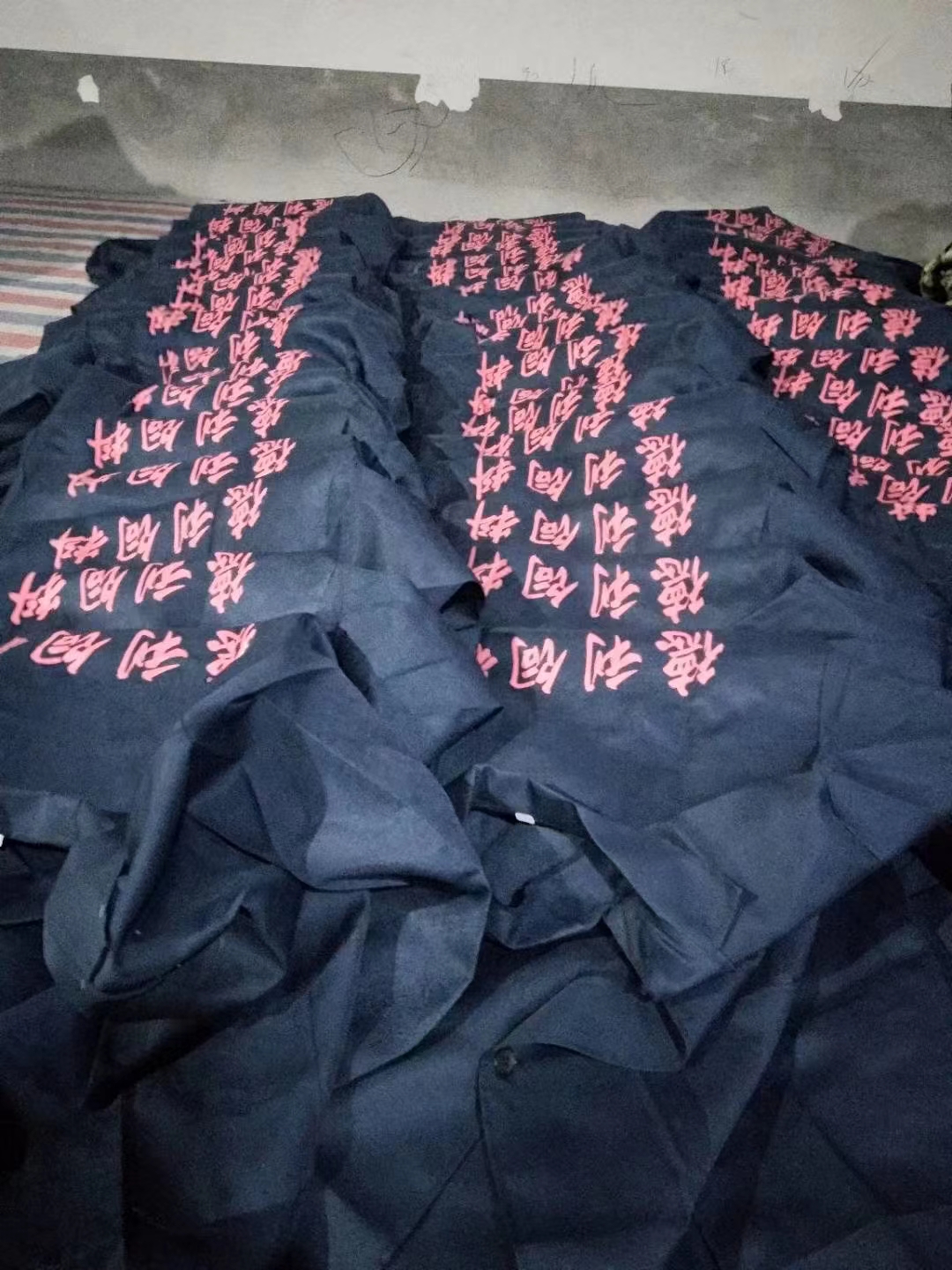 企业劳保工作服必须是长袖吗