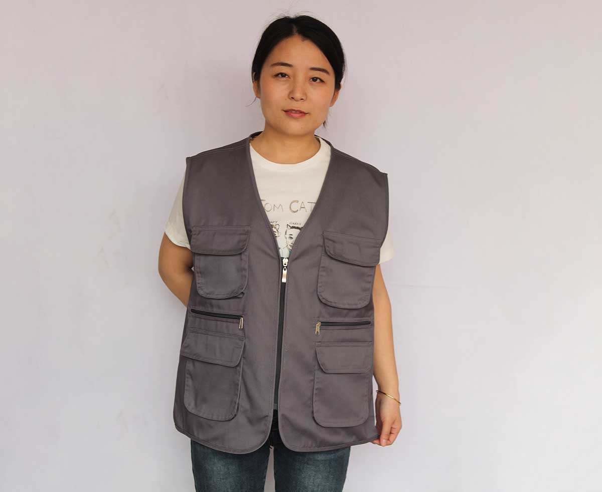 制服呢多口袋马甲哪里有批发的